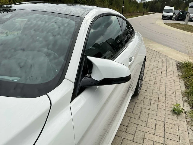 Bmw m4 coupe personenauto - afbeelding 40 van  40