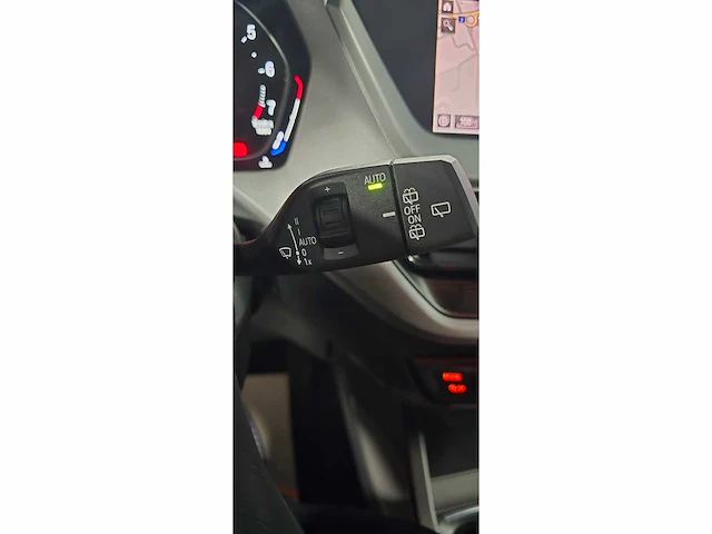 Bmw sport 118i * automaat * business edition * 2021 * - afbeelding 29 van  39
