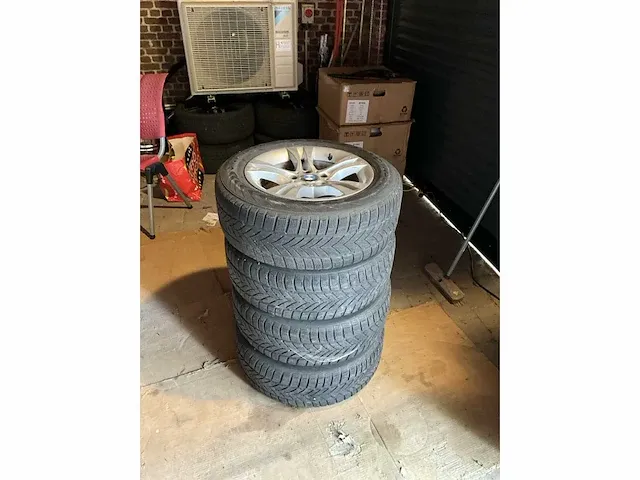 Bmw vredestein velg - afbeelding 2 van  7