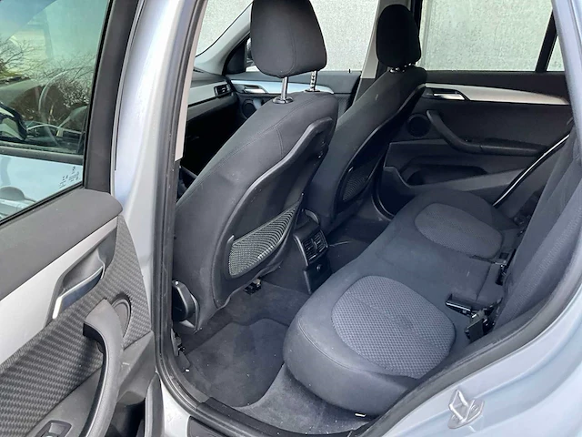 Bmw x1 sdrive 18d personenauto - afbeelding 13 van  29