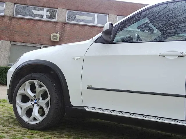 Bmw x5 4.8i (lichte vracht) - afbeelding 2 van  52