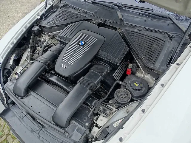 Bmw x5 4.8i (lichte vracht) - afbeelding 44 van  52