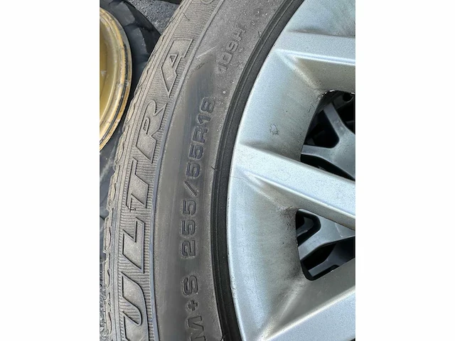 Bmw x5 autoband wielen - afbeelding 3 van  3