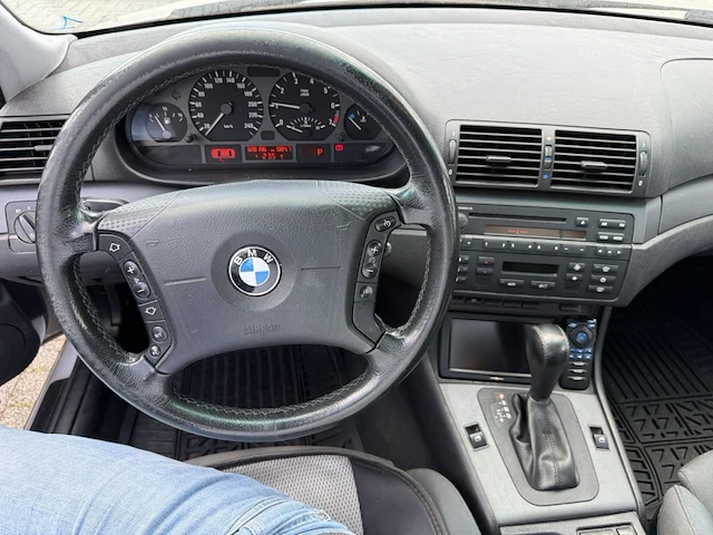 Bmw,3,2004 - afbeelding 2 van  28