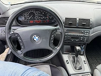 Bmw,3,2004 - afbeelding 2 van  28