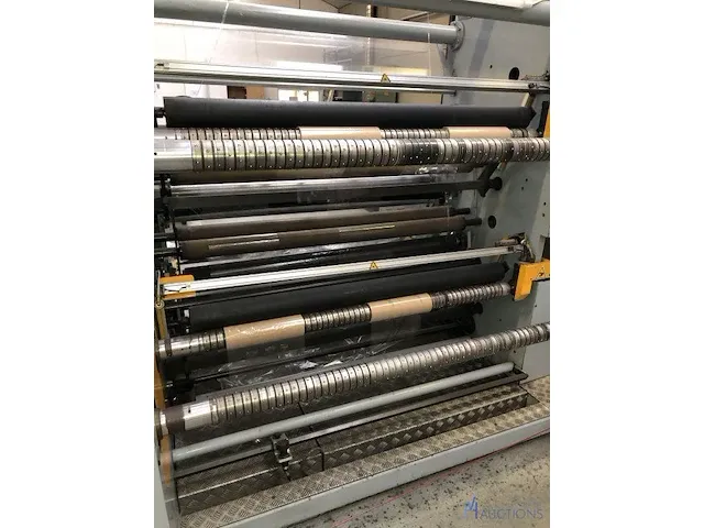 Bobbin cutting machine t.c.e - afbeelding 5 van  8
