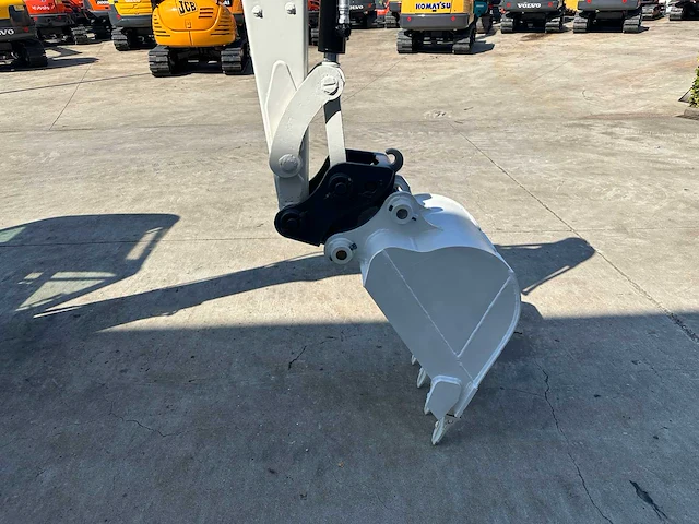 Bobcat - 2010 - 331 - minigraafmachine - afbeelding 3 van  41