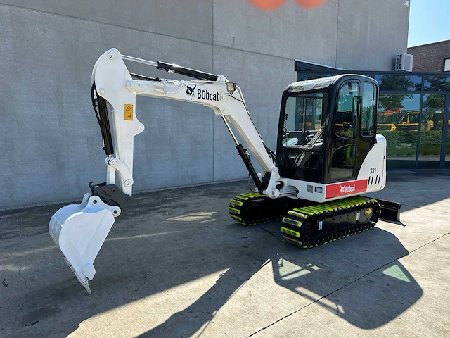 Bobcat - 2010 - 331 - minigraafmachine - afbeelding 1 van  41