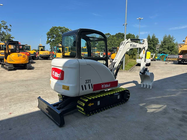 Bobcat - 2010 - 331 - minigraafmachine - afbeelding 34 van  41