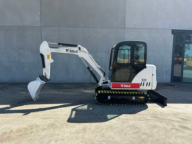 Bobcat - 2010 - 331 - minigraafmachine - afbeelding 39 van  41