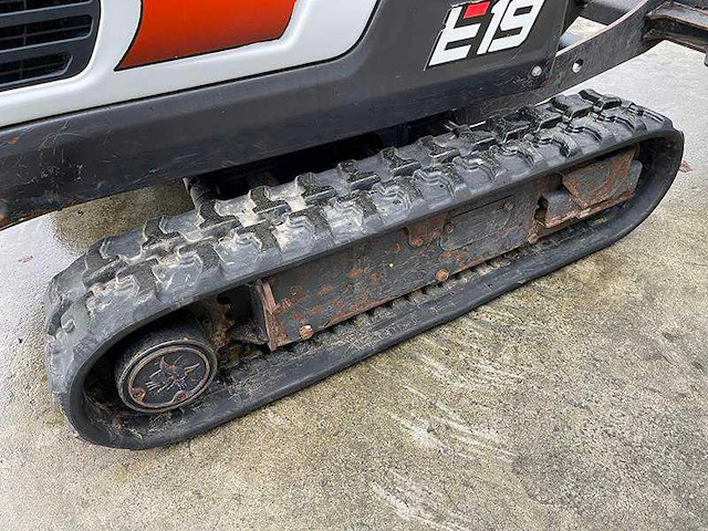 Bobcat - 2019 - e 19 - minigraafmachine - afbeelding 8 van  39