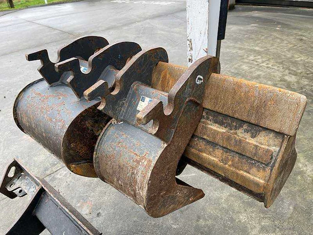 Bobcat - 2019 - e 19 - minigraafmachine - afbeelding 13 van  39