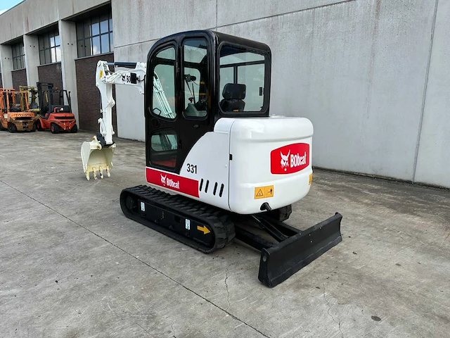 Bobcat - 331 - minigraafmachine - 2009 - afbeelding 37 van  40