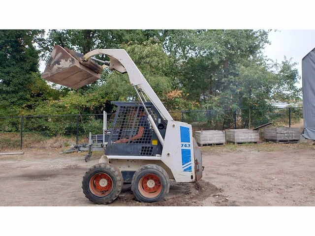 Bobcat - 743 - schranklader - afbeelding 17 van  18