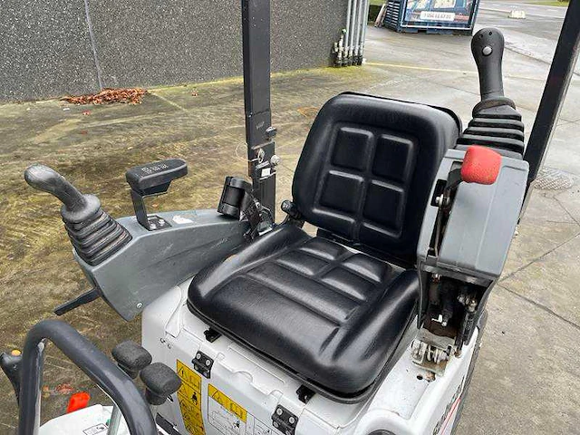 Bobcat - e10z - graafmachine - 2022 - afbeelding 19 van  38