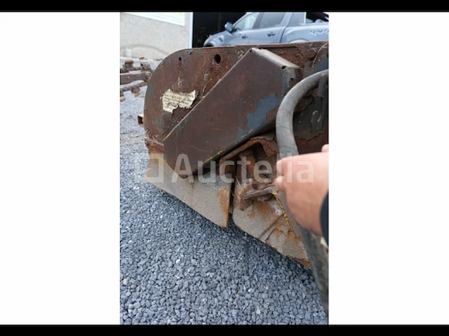 Bobcat 60-sweeper collector emmer veegmachines - afbeelding 3 van  18