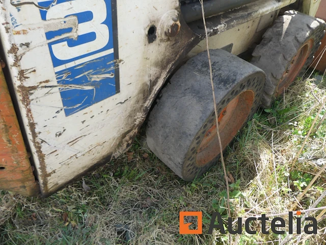 Bobcat 753 benzine bull loader - afbeelding 3 van  18