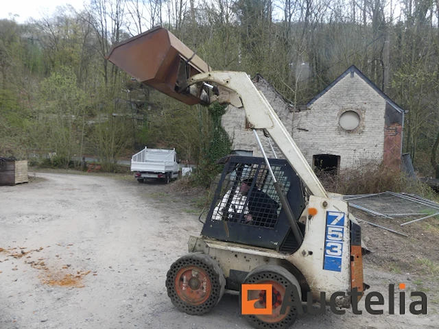 Bobcat 753 benzine bull loader - afbeelding 7 van  18