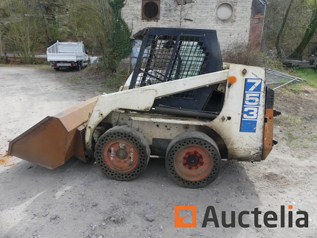 Bobcat 753 benzine bull loader - afbeelding 11 van  18