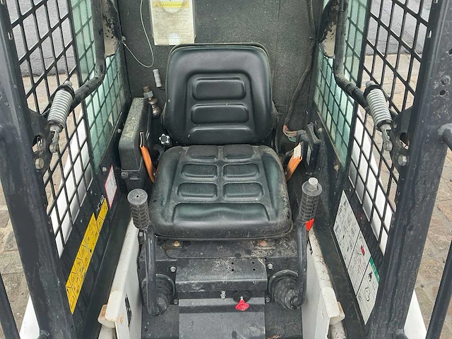 Bobcat s70 schranklader + opzetstukken - afbeelding 19 van  21