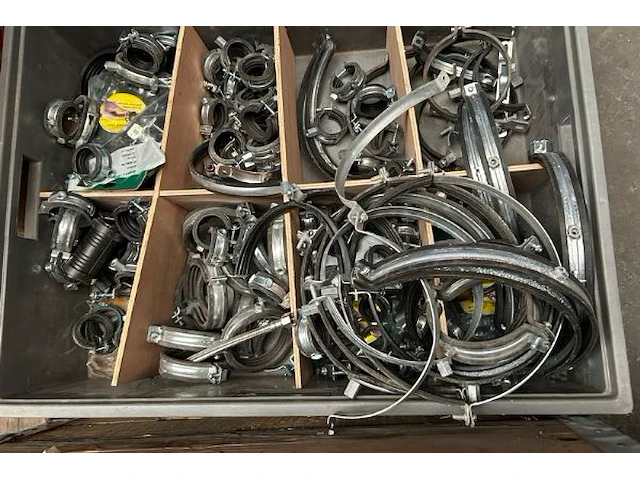 Bochten, verbindingsstukken, klemmen - afbeelding 2 van  5