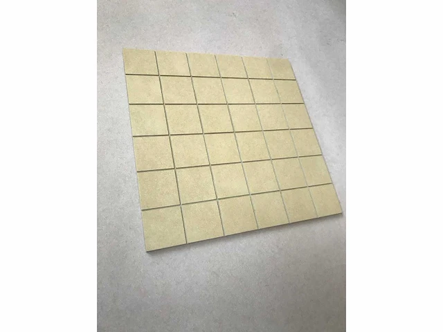 Bode tecnic beige 30x30 mosaic 5x5 13,50 m² - afbeelding 2 van  3