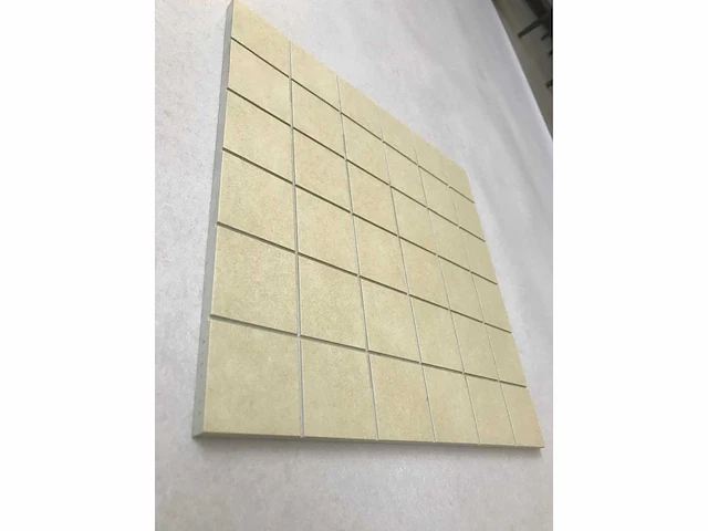 Bode tecnic beige 30x30 mosaic 5x5 13,50 m² - afbeelding 3 van  3