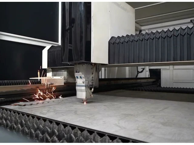 Bodor p3015 laser-snijmachine - afbeelding 2 van  9