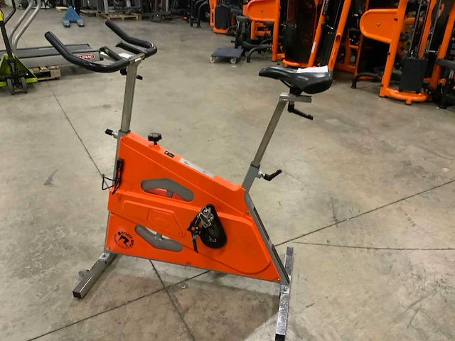 Body bike classic indoorcycle spinningbike - afbeelding 1 van  6