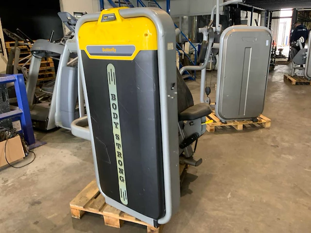 Body strong commercial butterfly krachtstation - afbeelding 3 van  5