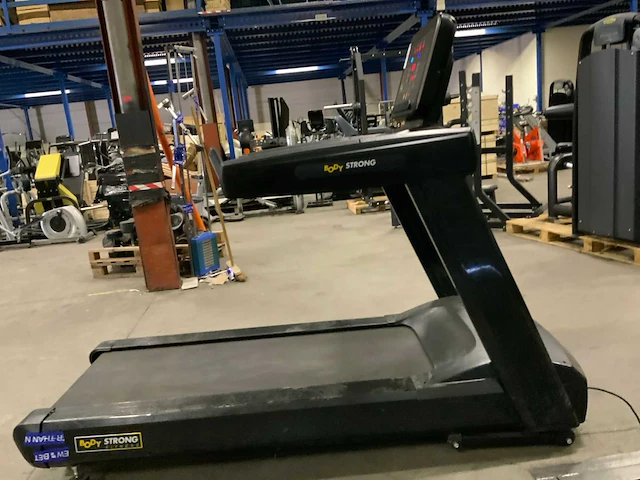 Body strong commercial treadmill loopband - afbeelding 1 van  5