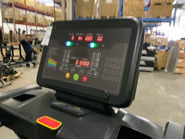 Body strong commercial treadmill loopband - afbeelding 3 van  6