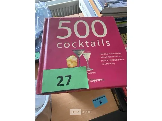 Boek over cocktails + glazen - afbeelding 2 van  3