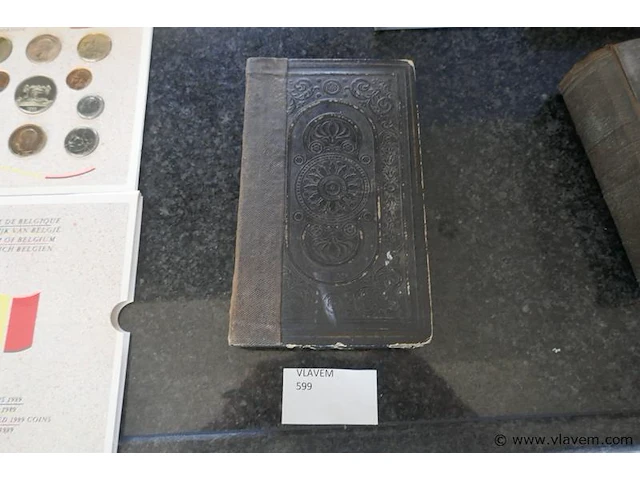 Boek pompei 1844 - afbeelding 1 van  2