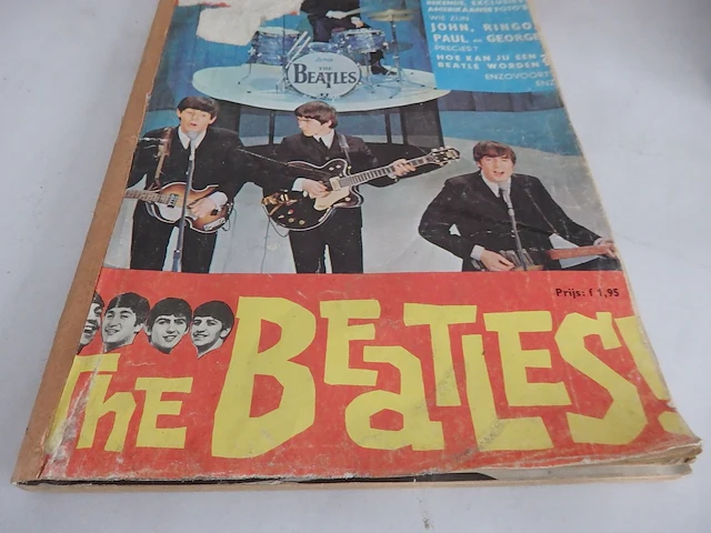 Boek the beatles - afbeelding 1 van  6