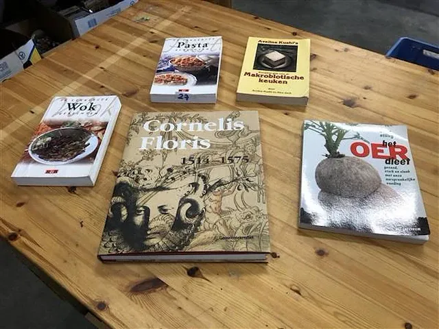 Boeken allerlei - afbeelding 1 van  2