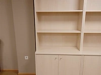 Boekenkast in melamine es - met 2 deuren + open boekenrek - afbeelding 1 van  4