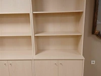 Boekenkast in melamine es - met 2 deuren + open boekenrek - afbeelding 1 van  2