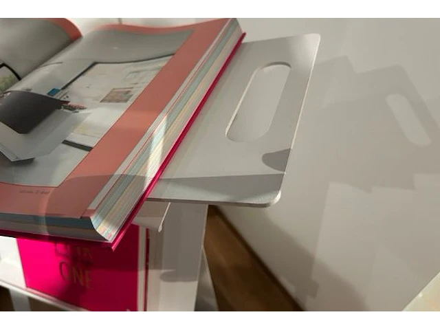 Boek/reklame houder - afbeelding 3 van  3