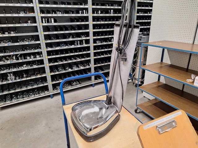 Boenmachine pst 222 karcher - afbeelding 3 van  5