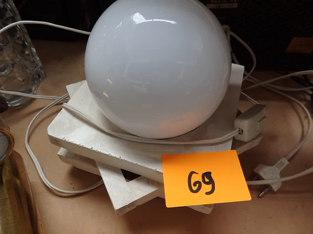 Bol lamp - afbeelding 1 van  1