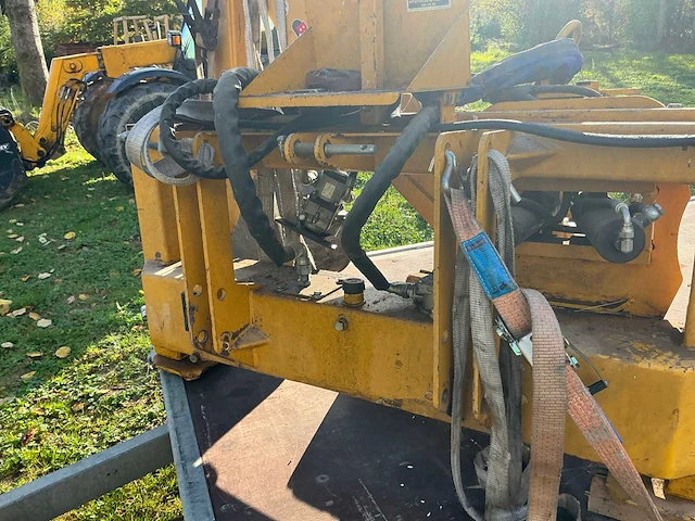 Bonatti - ret250 - mini-excavator - 2013 - afbeelding 13 van  14