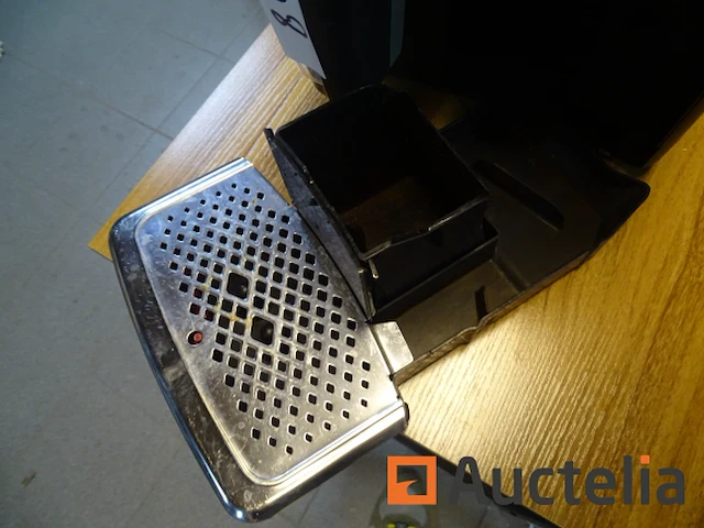 Bonen koffiemachine philips 2200 serie ep2231 lattego winkelwaarde 479 € - afbeelding 2 van  13