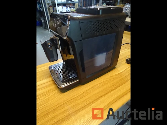 Bonen koffiemachine philips 2200 serie ep2231 lattego winkelwaarde 479 € - afbeelding 4 van  13