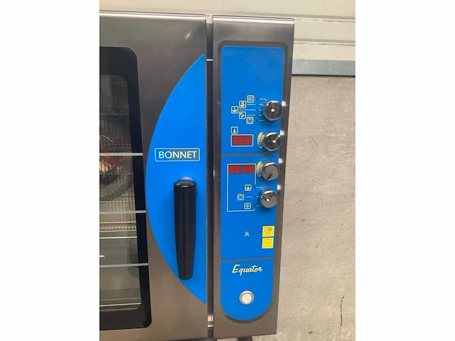 Bonnet - equator - elektrische combisteamer - afbeelding 5 van  8