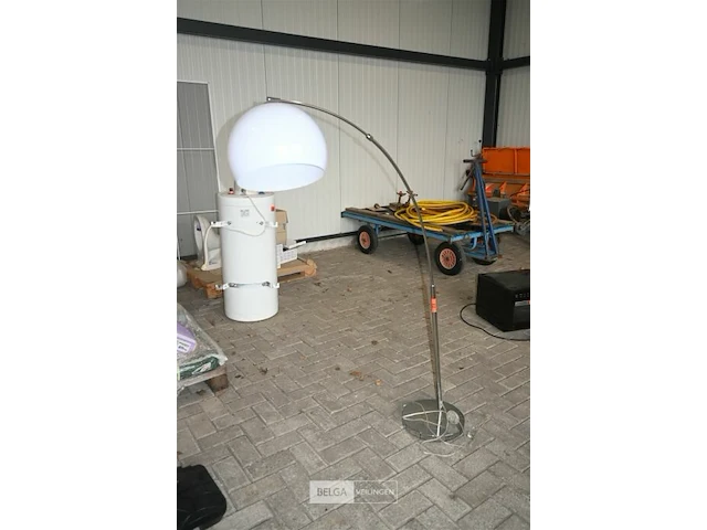 Booglamp - afbeelding 1 van  5