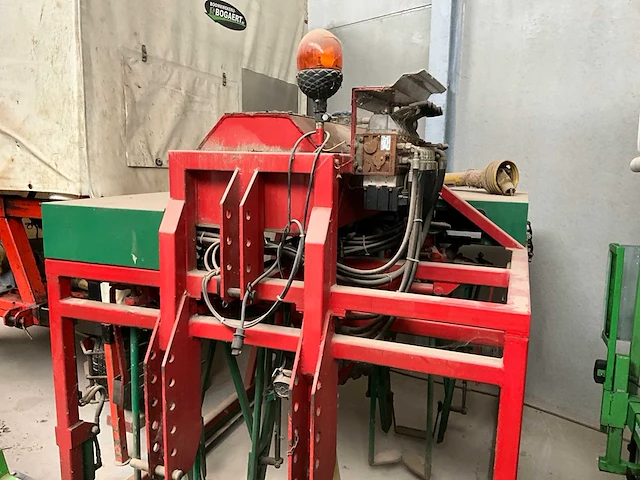 Boom- of plantenpootmachine - afbeelding 1 van  2