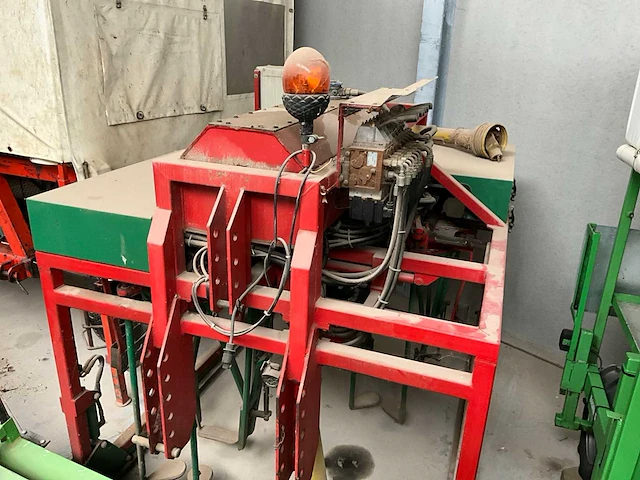 Boom- of plantenpootmachine - afbeelding 2 van  2