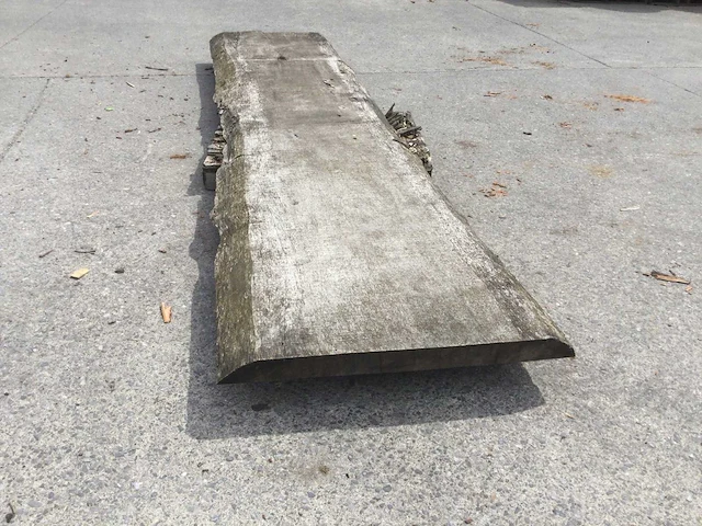 Boomstam tafelblad eiken 4400 x 900 x 80 mm - afbeelding 1 van  5