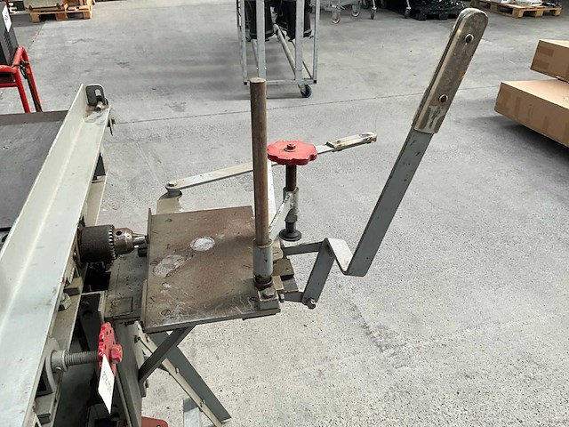 Boorconstructie/machine op metalen onderstel - afbeelding 10 van  24